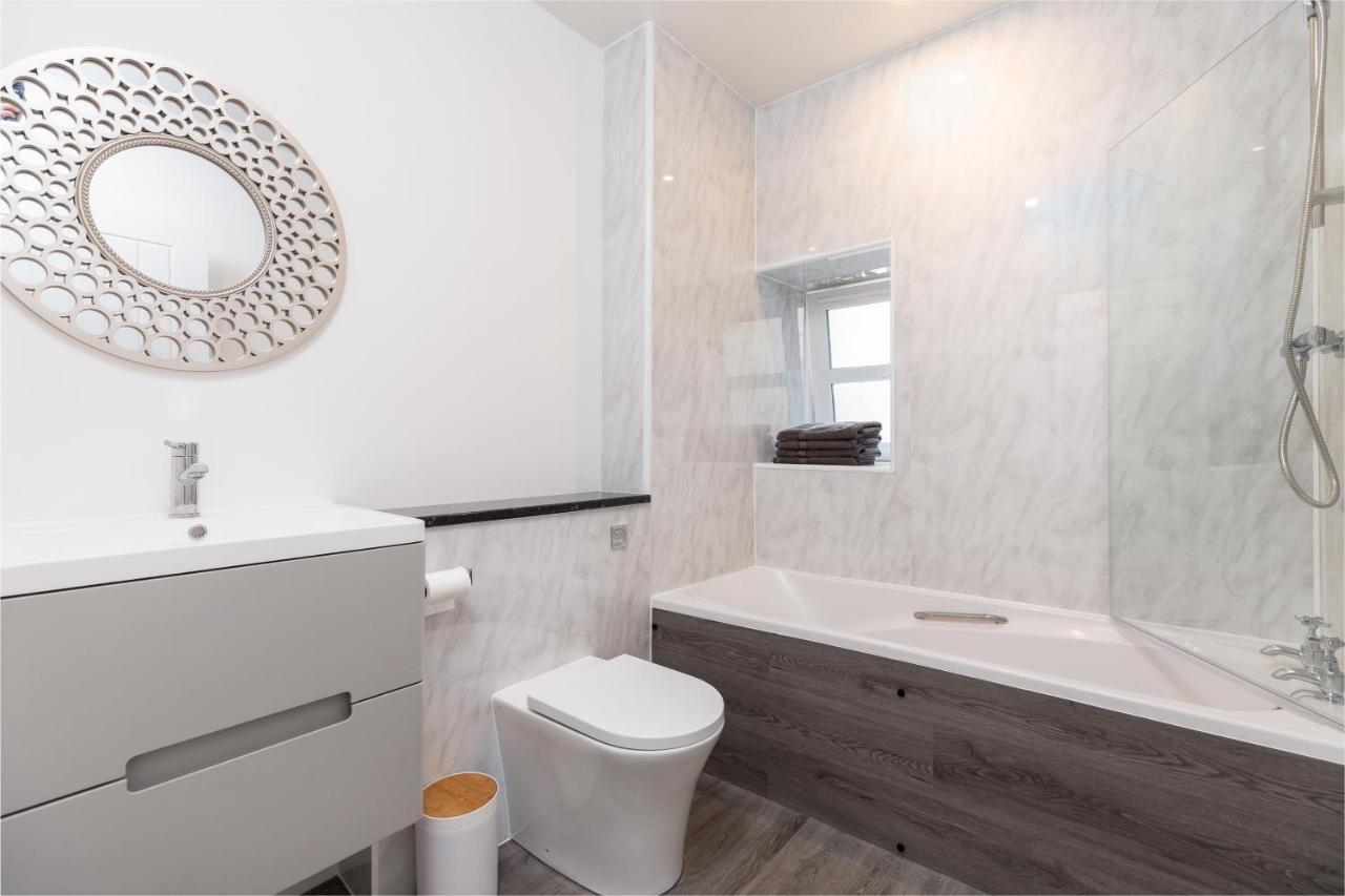 City Centre 2 Bedroom Flat 퍼스 외부 사진