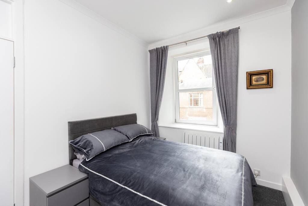 City Centre 2 Bedroom Flat 퍼스 외부 사진